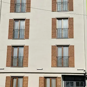 κάντε κράτηση εδώ